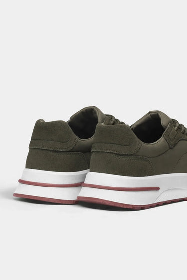 Herren Sneaker mit markanter Sohle 3